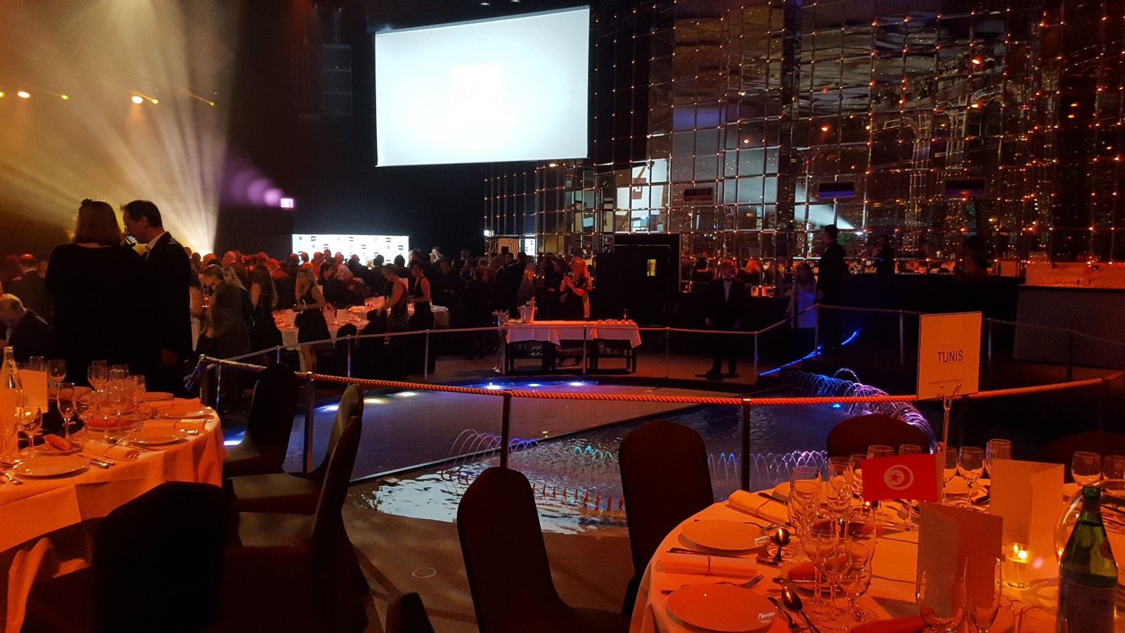 Organising a Company Anniversary aboard a Boat in Paris — atmosphere 2
