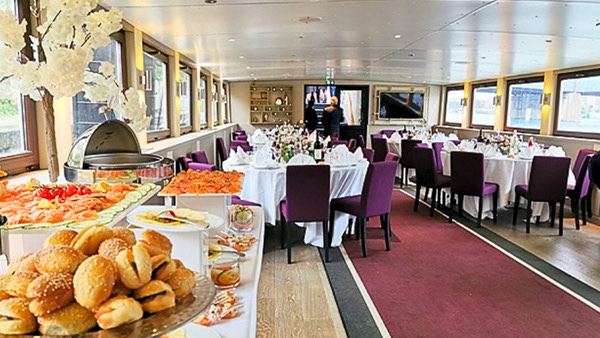 Barge Hire for a Bar Mitzvah in Paris