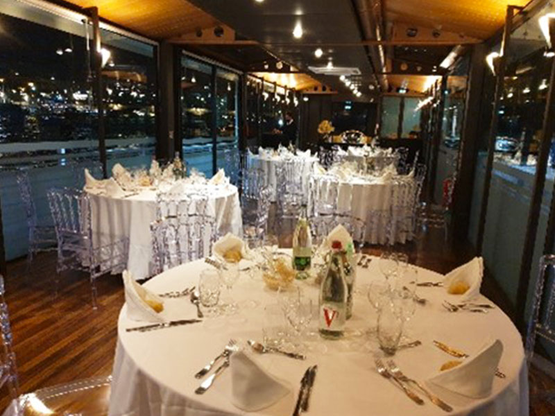 Seine en Bateau location péniche anniversaire, evenemens